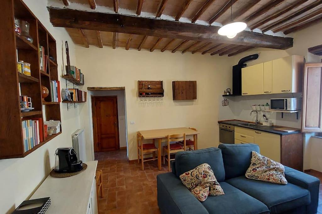 Piccolo Appartamento Monticiano Buitenkant foto